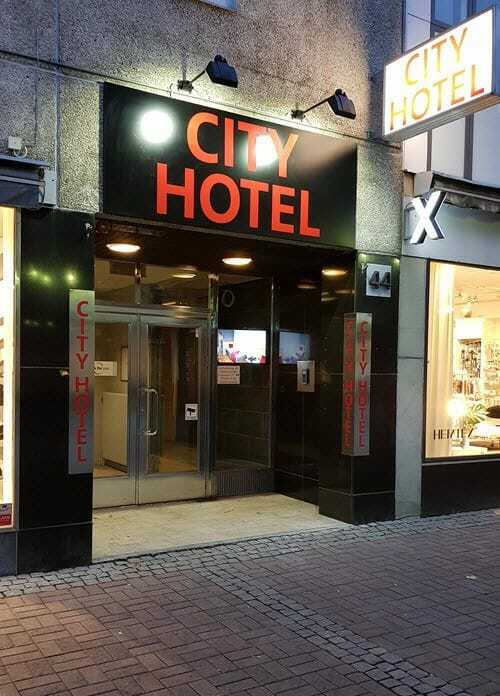 City Hotel คริสตีเนอฮัมน์ ภายนอก รูปภาพ